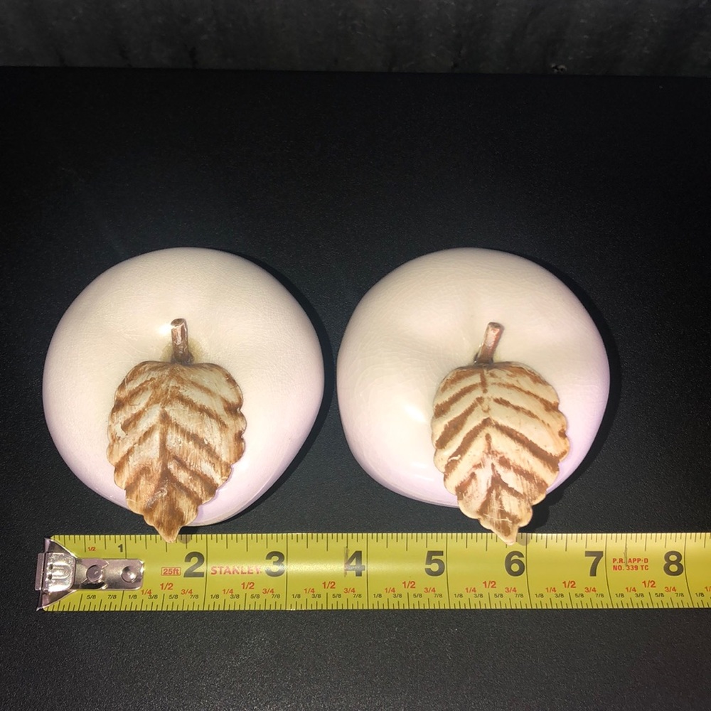 Vintage White Fruit Set - Picture 5 of 9